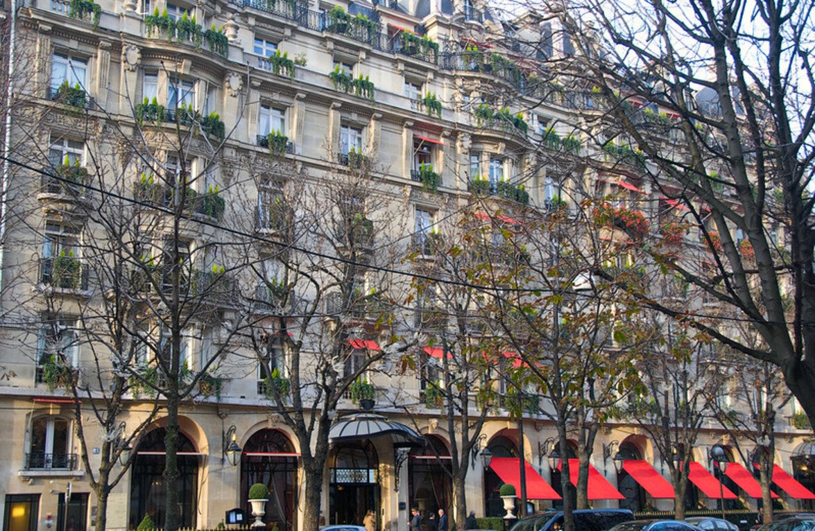Hotel Plaza Athenee John Weiss