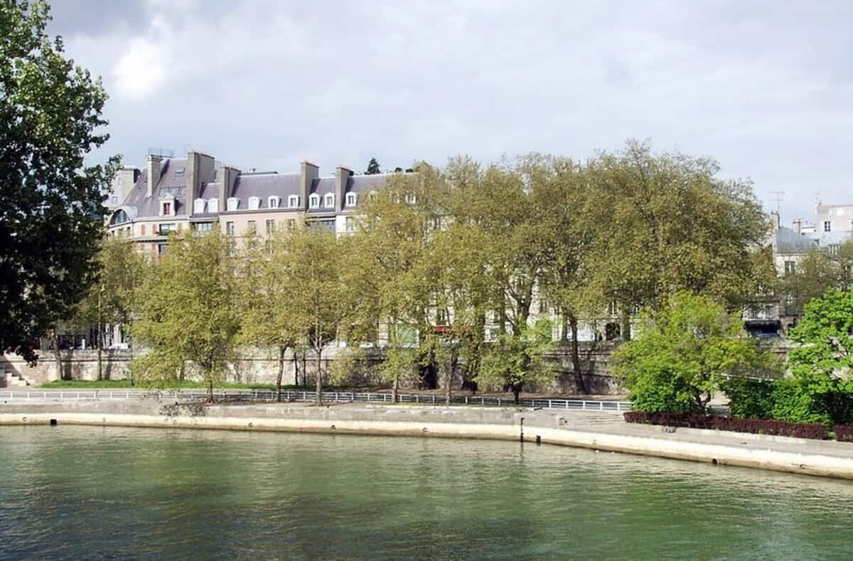 Quai des Celestins twiga269 EVE 1